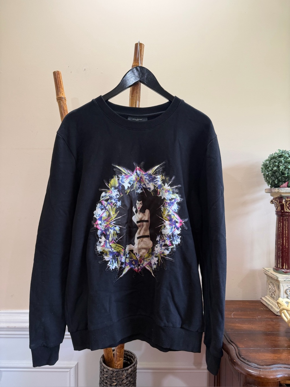 Givenchy Black Ribbed-Neck Crewneck Sweatshirt